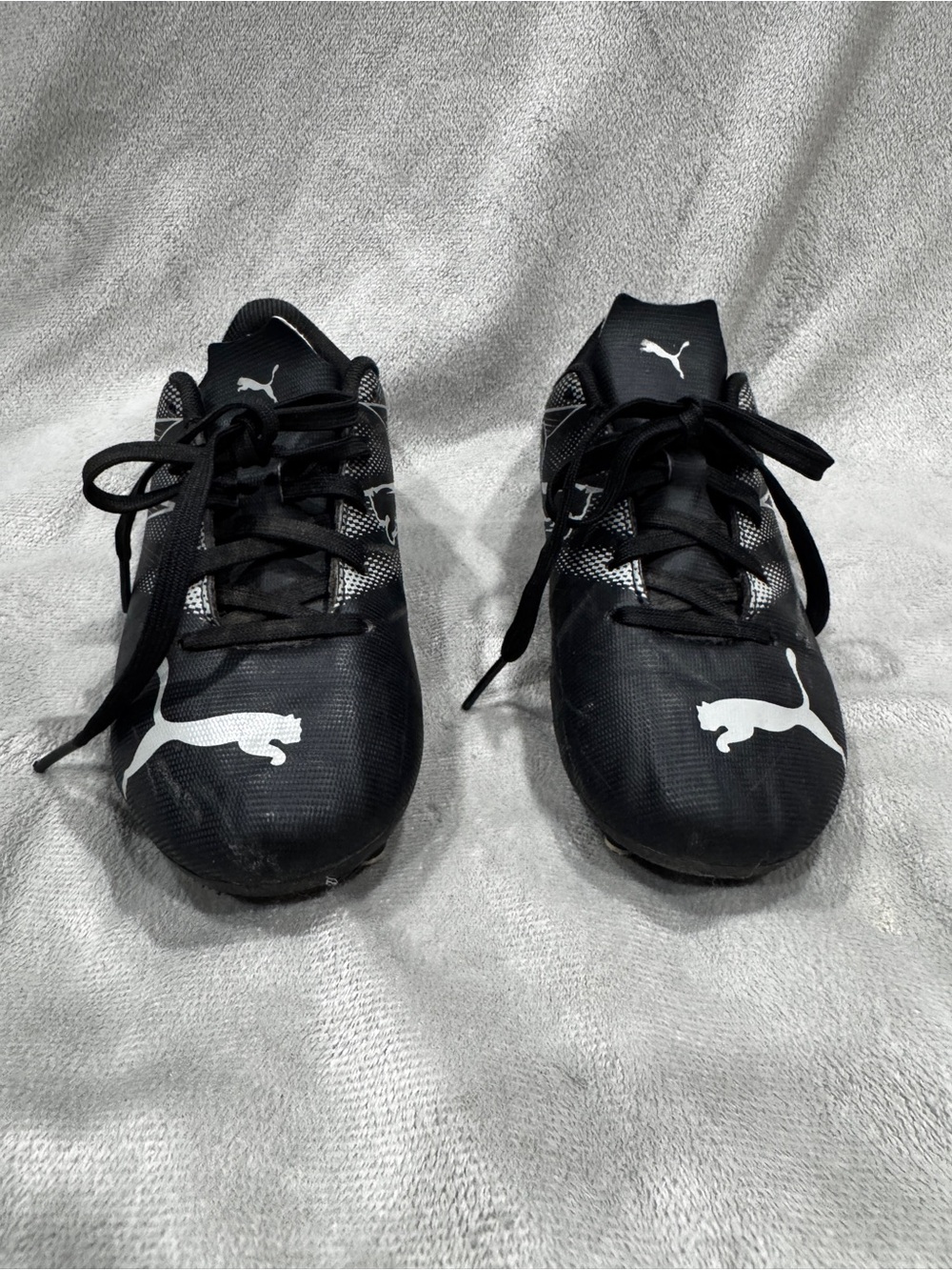 Puma Atheletic  Kids Black Soccer Cleats with White Puma Logo size 12
